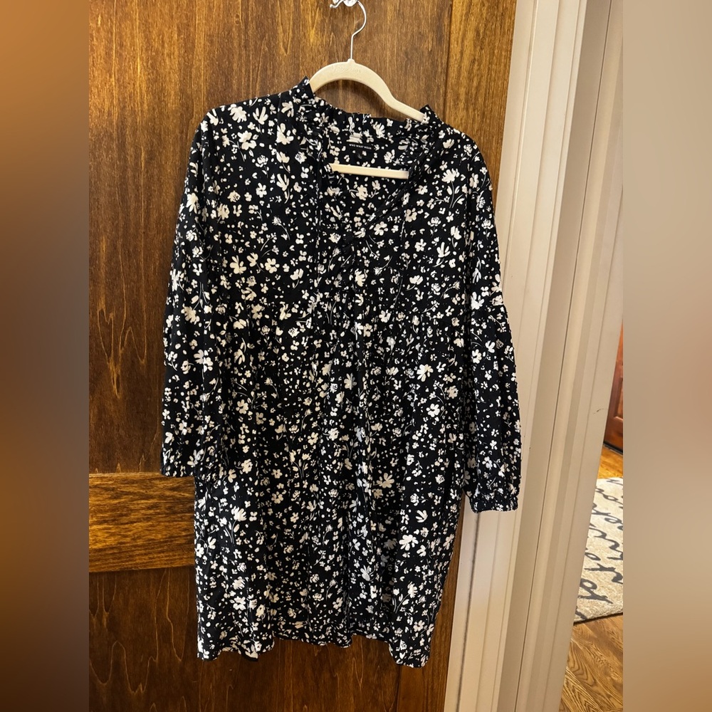 Who What Wear Black and White Floral dress